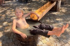 Mathi sucht Abkühlung
