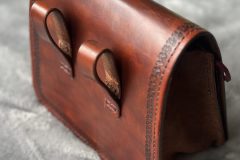 Gürteltasche mit Wolf