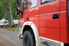 Feuerwehr naht zum Abpumpen
