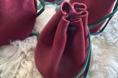 Lederbeutel rot-grün