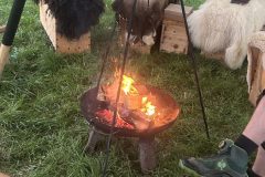 Das Feuer brennt